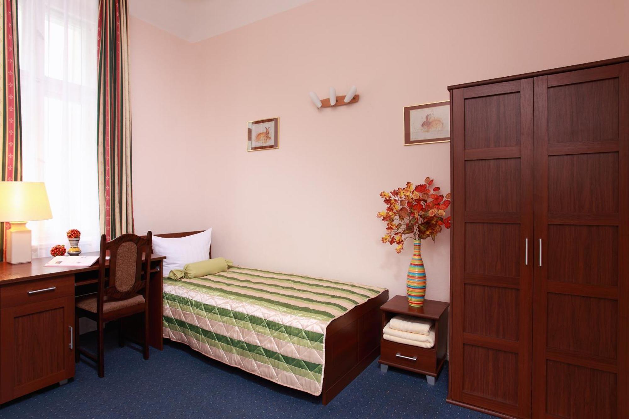 Comfort Single Room