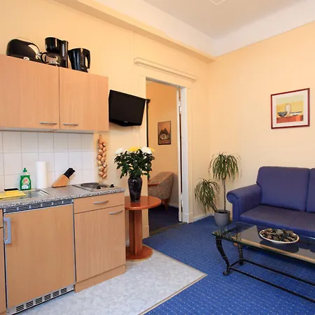 Hotel Central Inn am Hauptbahnhof Pension-3